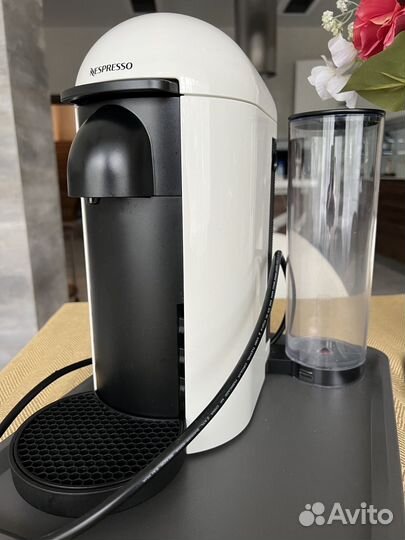 Кофемашина капсульная Nespresso Vertuo Plus White