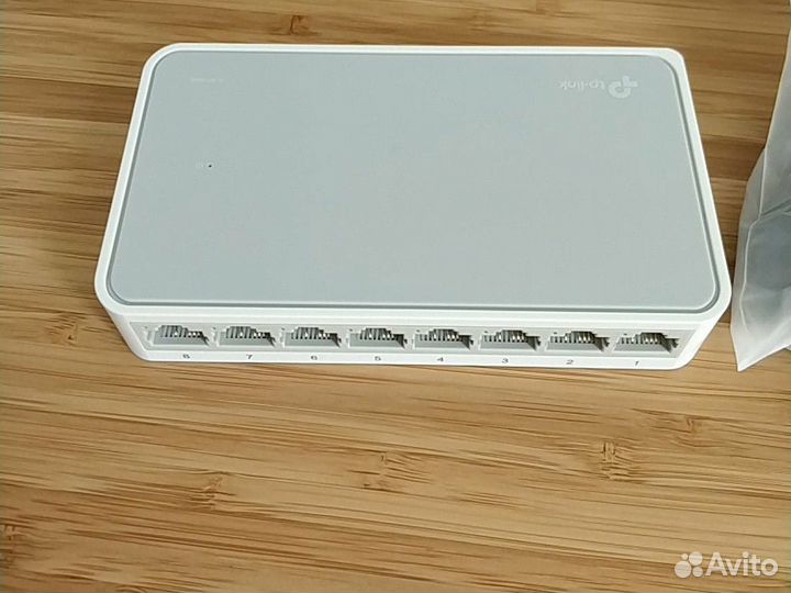 Коммутатор TP-Link TL-SF1008D