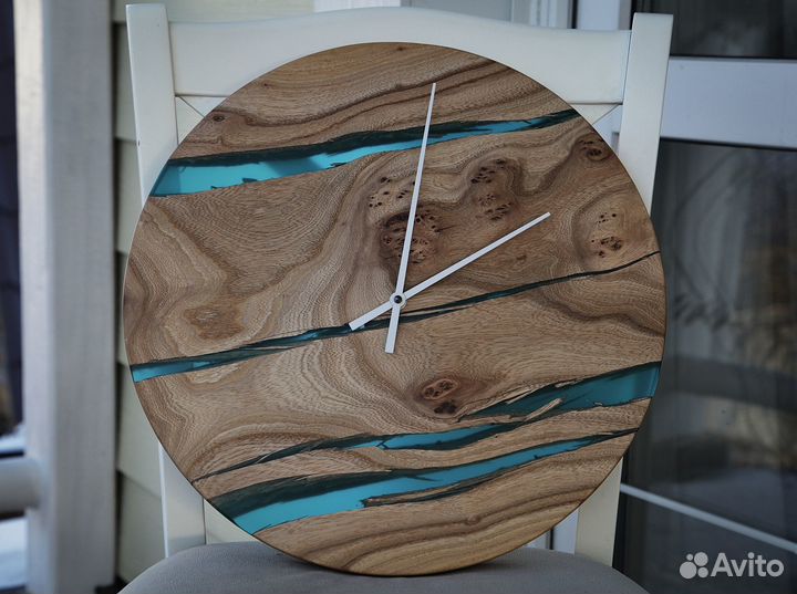 Часы подарочные из дерева, часы из смолы