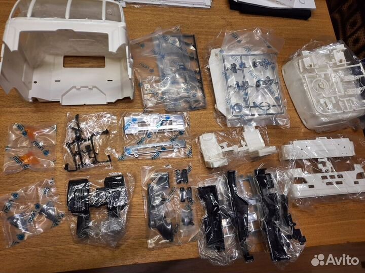 Кабина Хино 700 масштаб 1:14