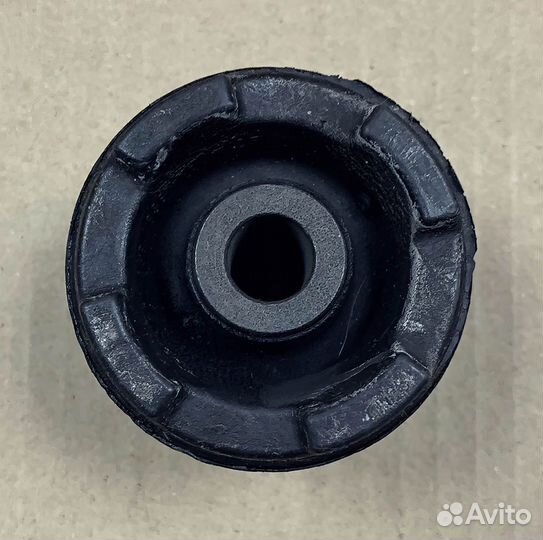 Сайлентблок рычага Vectra B (Boge)