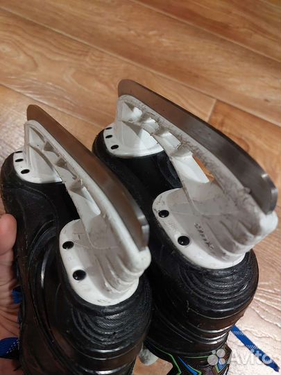 Хоккейные коньки bauer