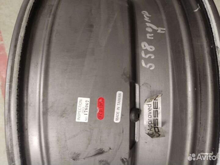 Kinforest KF-550 255/35 R20 и 285/30 R20 99Y