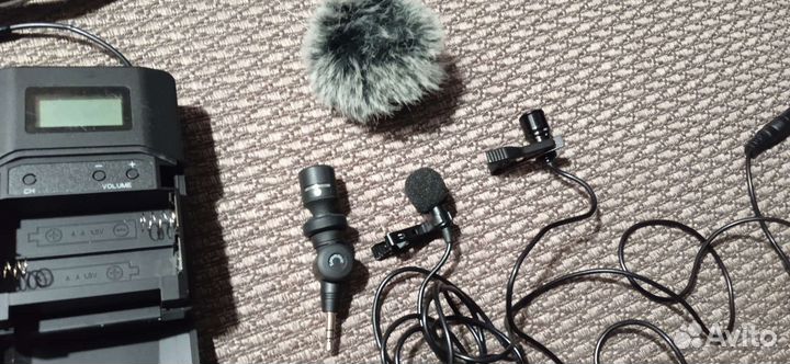 Петличный микрофон