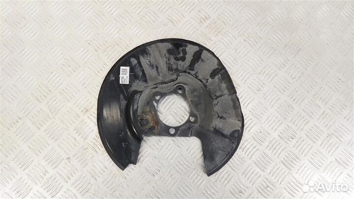 Кожух защитный тормозного диска Toyota RAV4 XA50