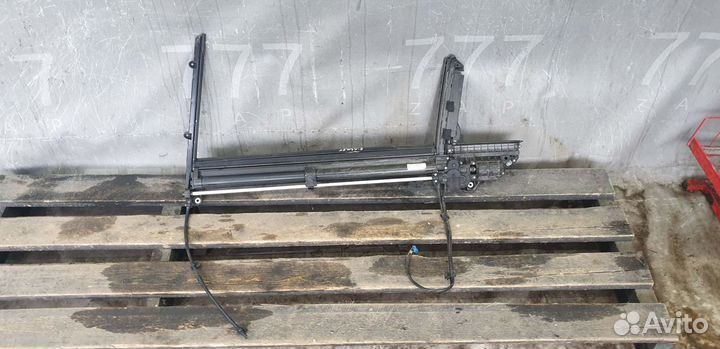 Шторка двери правая задняя Mercedes S-Class (W222)