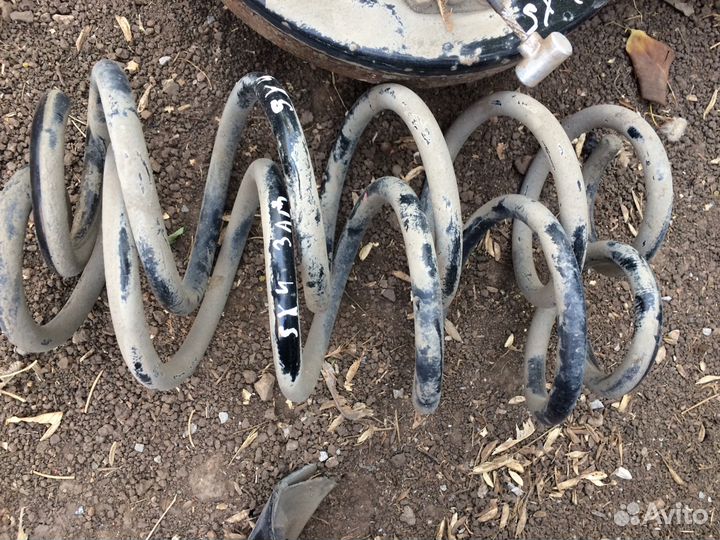 Suzuki sx 4 пружина задняя