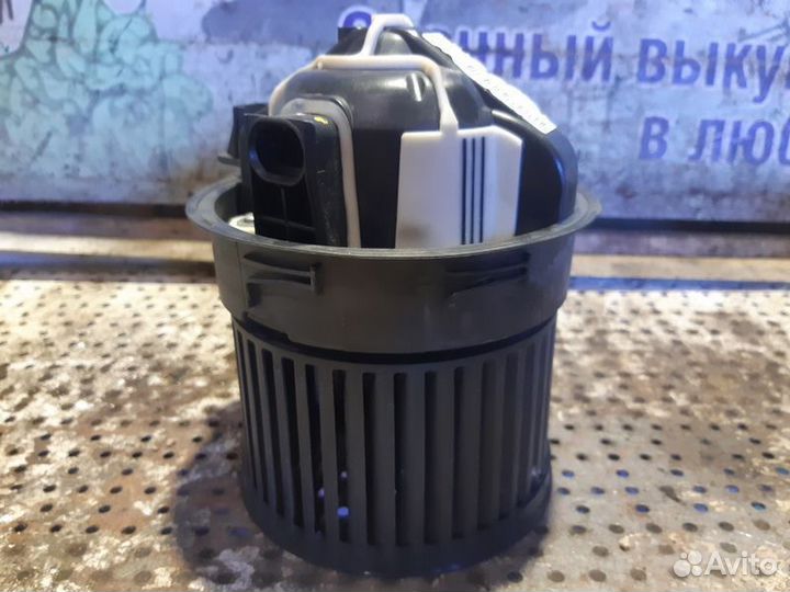 Моторчик отопителя Citroen C3 Picasso