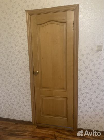 Двери межкомнатные б/у из массива