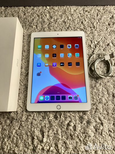 iPad 5 32 gb Ростест Wi-Fi + Cellular
