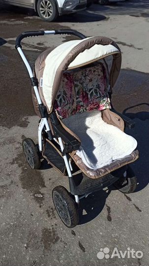 Прогулочная коляска