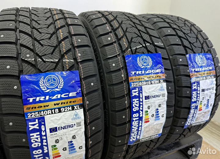 Tri Ace Snow White II 225/40 R18 27H