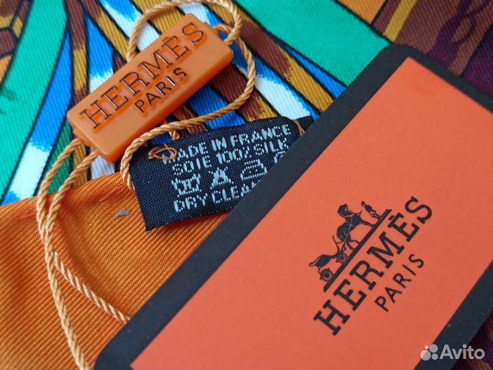 Платок оранжевый Hermes шелковый