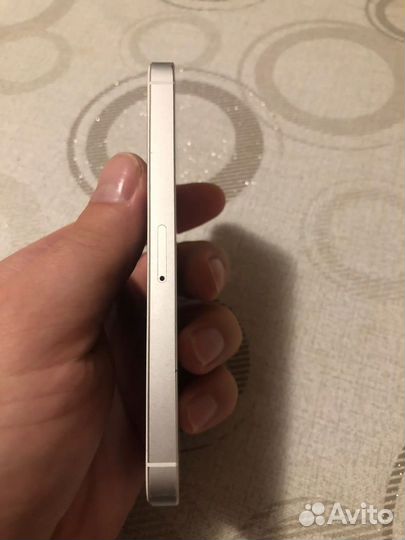 Телефон iPhone