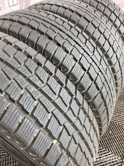 Hankook Winter RW06 195/80 R15 105L