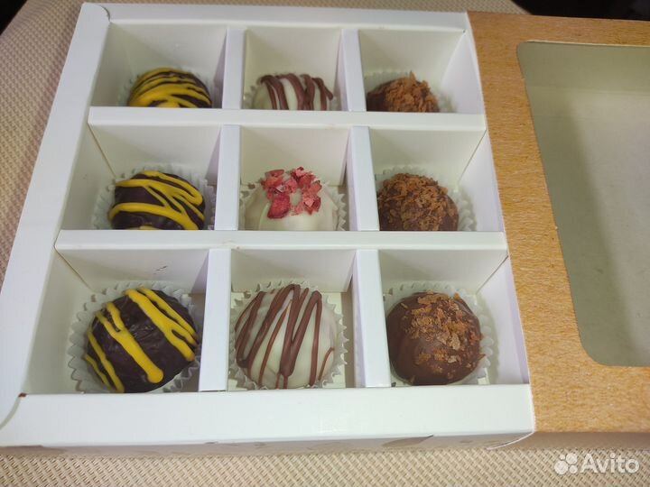 Шоколадные конфеты ручной работы. Подарок