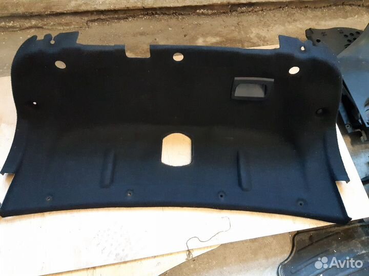 Обшивка багажника Mercedes Benz W212