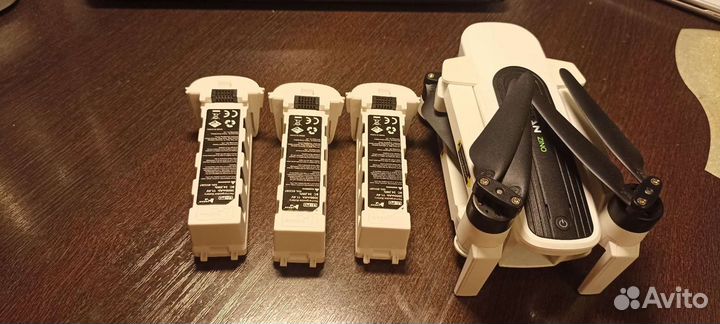 Квадрокоптер Hubsan Zino h117s Combo