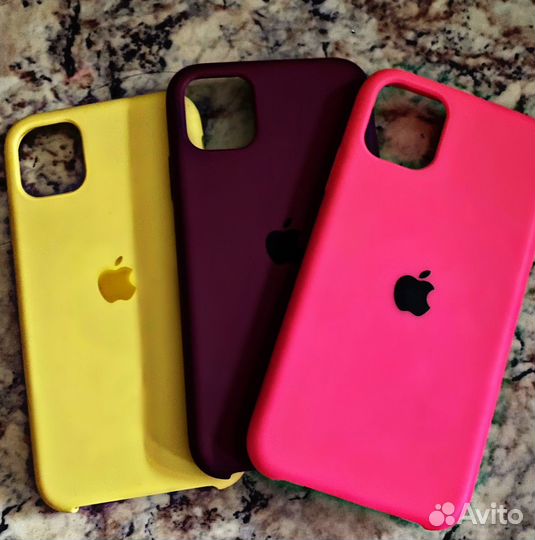 Чехол на iPhone 11