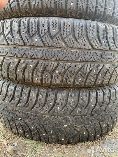 Bridgestone Ice Cruiser 7000S 185/60 R15 88T