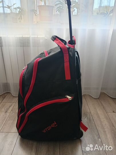 Рюкзак хоккейный на колесах с выдвижной ручкой