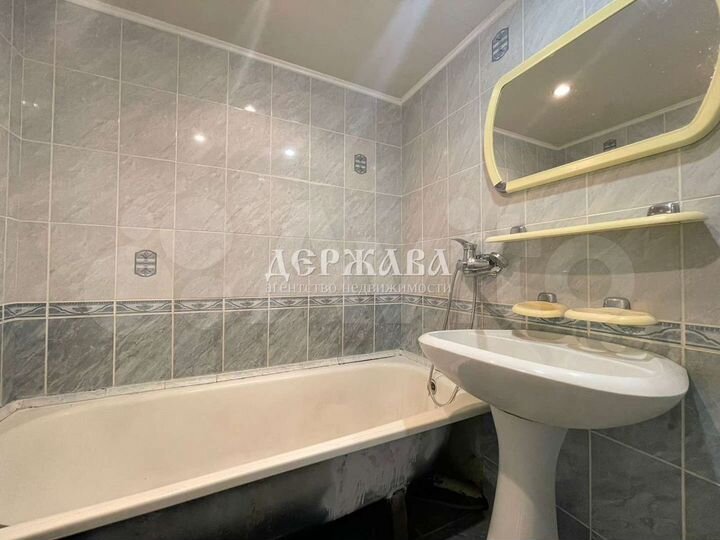 3-к. квартира, 64 м², 4/9 эт.