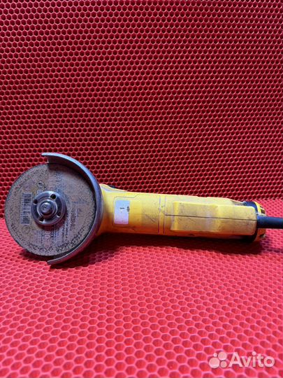 Шлифмашина угловая dewalt DWE8410