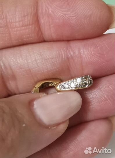 Золотые серьги 750