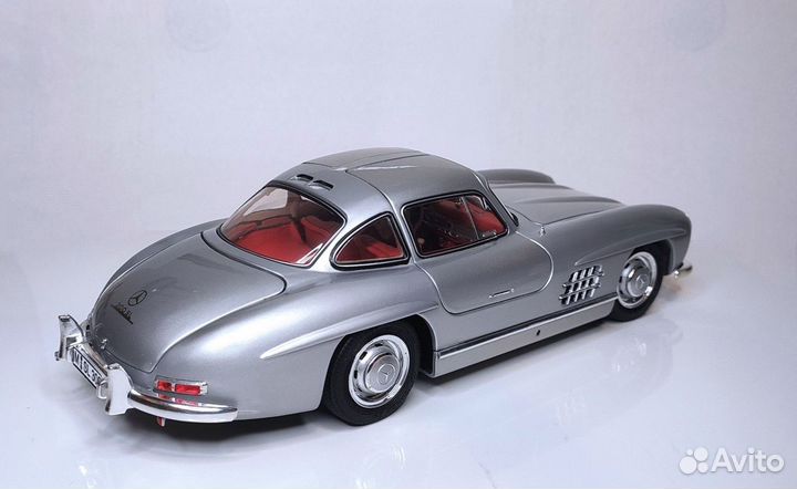 Mersedes 300sl w198 Gullwing schuco 1 18