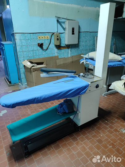 Гладильный стол