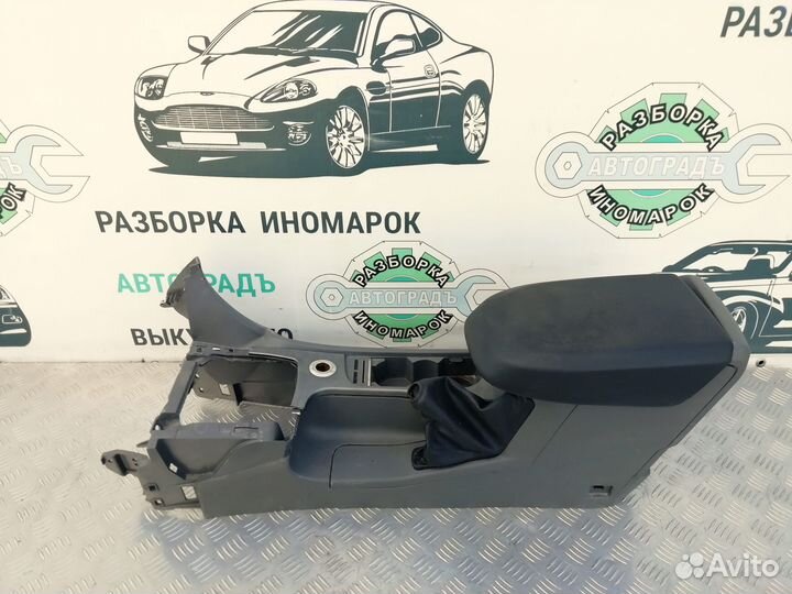 Подлокотник (Под ремонт) Ford Focus 2 2009г