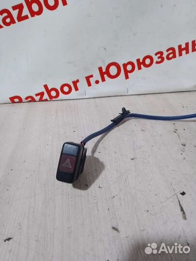 Кнопка аварийной сигнализации mazda bongo friendee