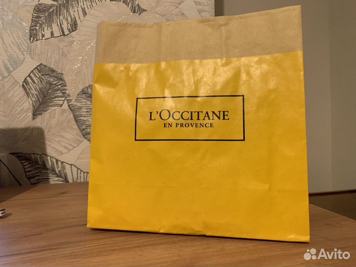 Косметичка loccitane