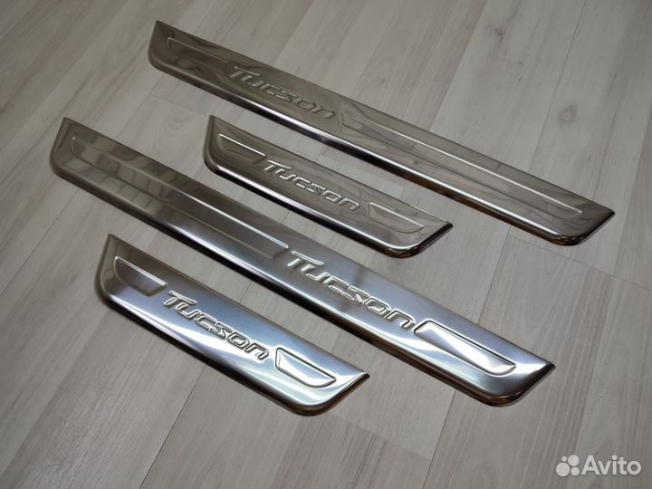 Накладки на пороги Hyundai Tucson 2015-2018 (новые