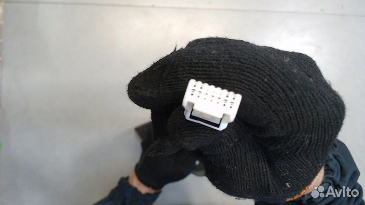 Зеркало боковое Toyota Avensis 3, 2010