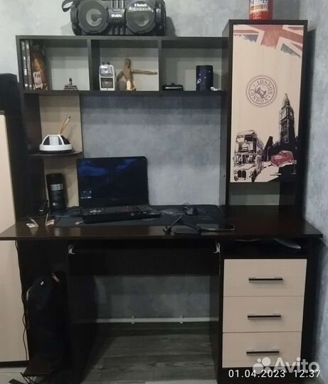 Компьютерный стол