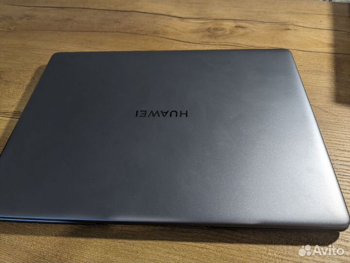 Ультрабук Huawei MateBook 13 серый