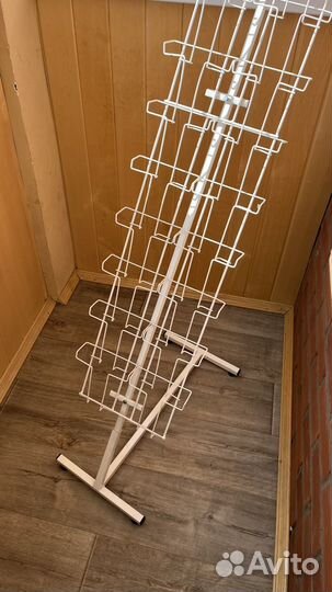 Стойка для открыток