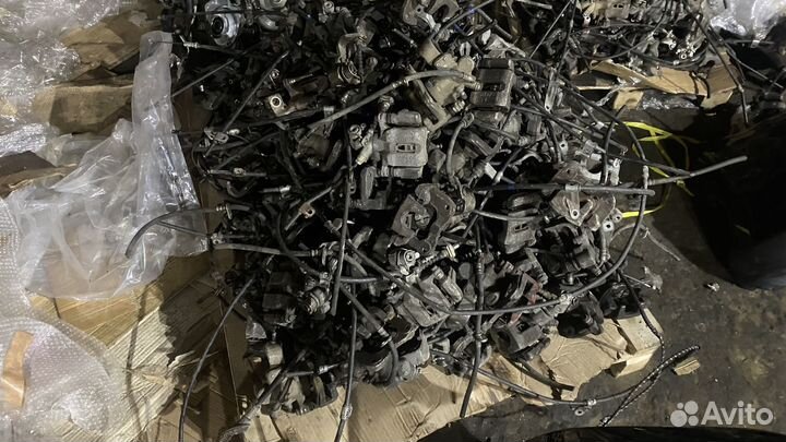 Суппорт задний левый правый Honda Civic 4 D