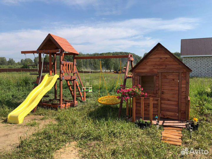 Детский домик из натурального дерева