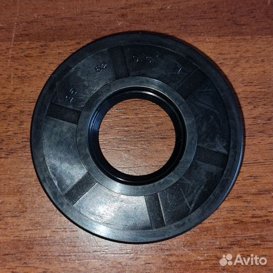 Сальник Tohatsu (350-01215-5) (25x62x9.5)