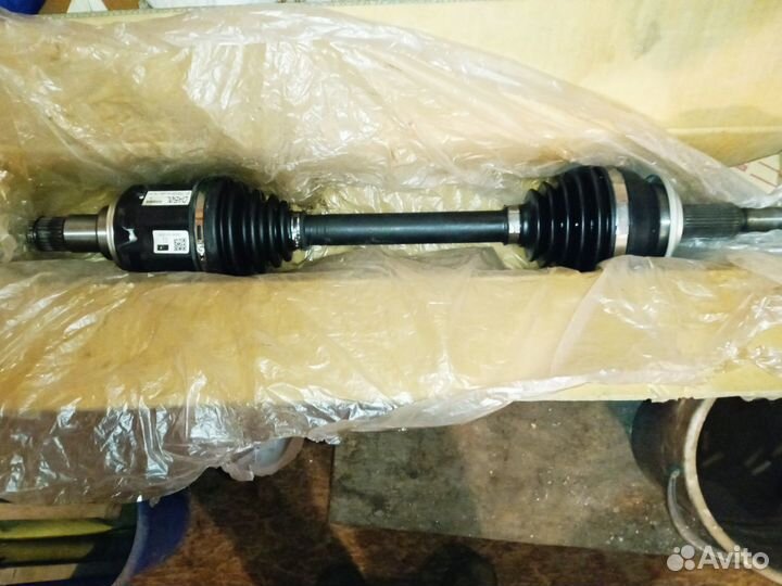 Привод передний левый в сборе на toyota RAV 4