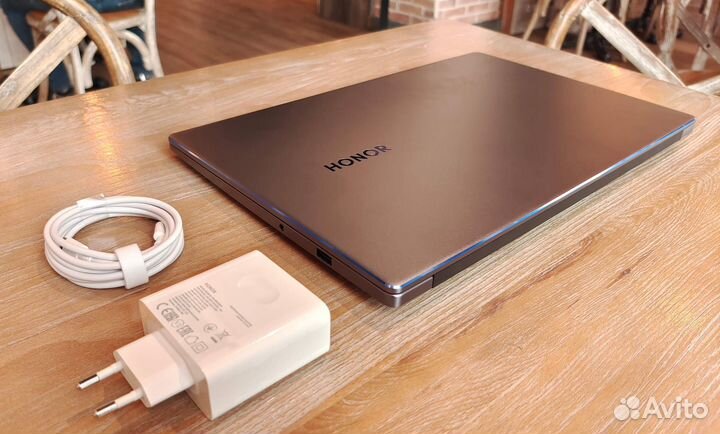 Ноутбук Honor magicbook 15