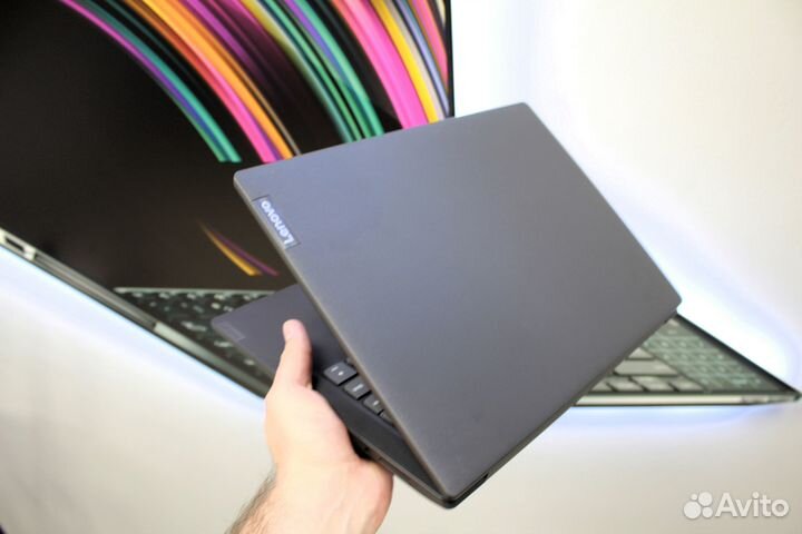 Ноутбук Lenovo. 14 дюймов экран / SSD