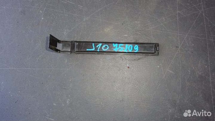 Крышка салонного фильтра Nissan Dualis J10