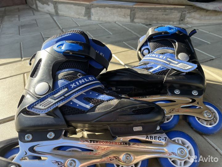 Роликовые коньки