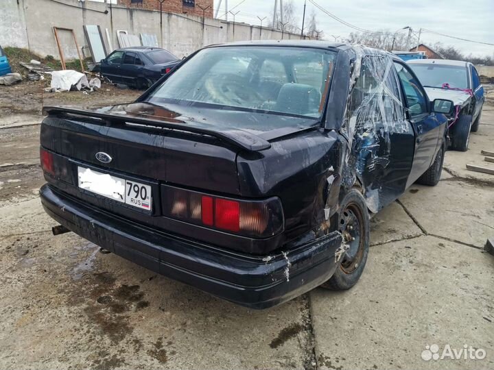В разборе Ford Sierra 1992 2.0/МКПП