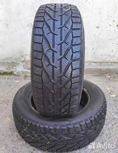 Taurus SUV Winter 225/60 R17 103V