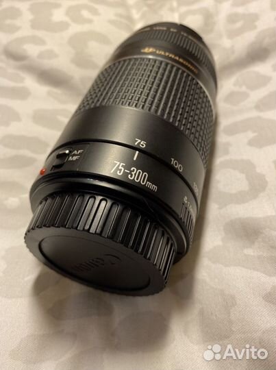 Объектив Canon EF 75-300mm