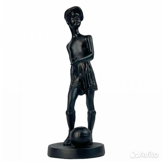 Юный футболист. Каслинское литье. Касли. Чугун